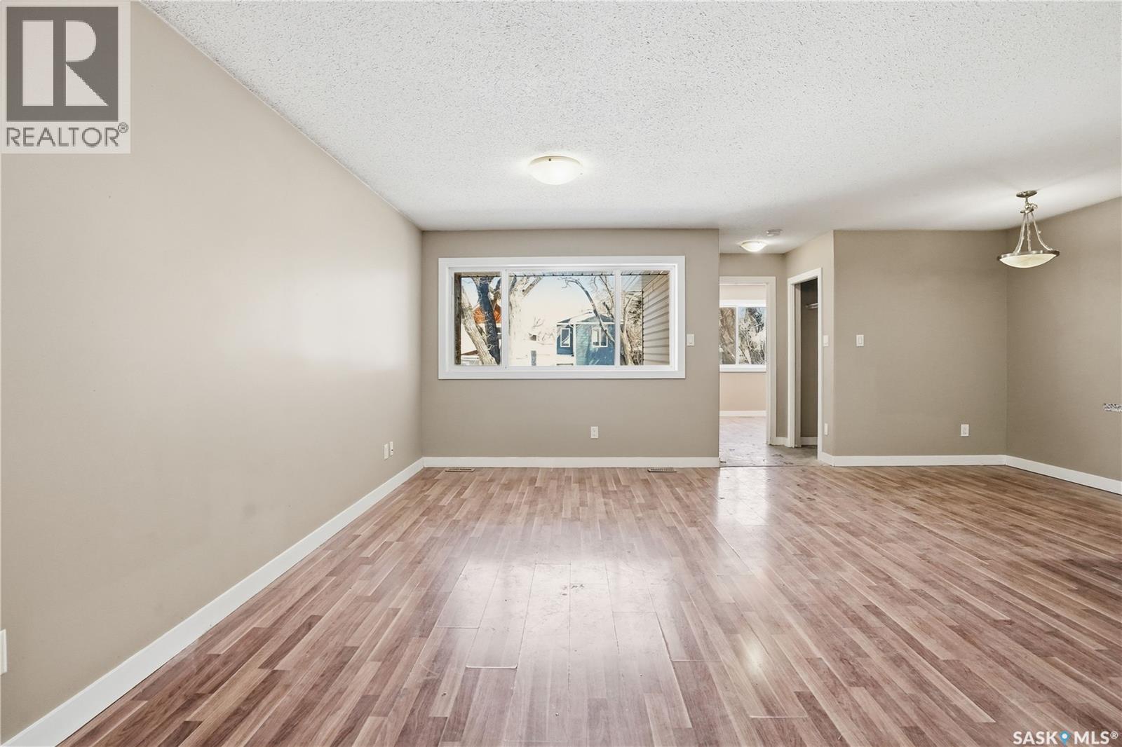 1152 Cameron Street, Regina, Saskatchewan  S4T 2S8 - Photo 6 - SK036509
