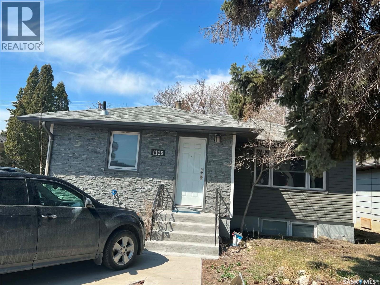 1116 Cumberland Avenue S, Saskatoon, Saskatchewan  S7H 2L7 - Photo 1 - SK036502