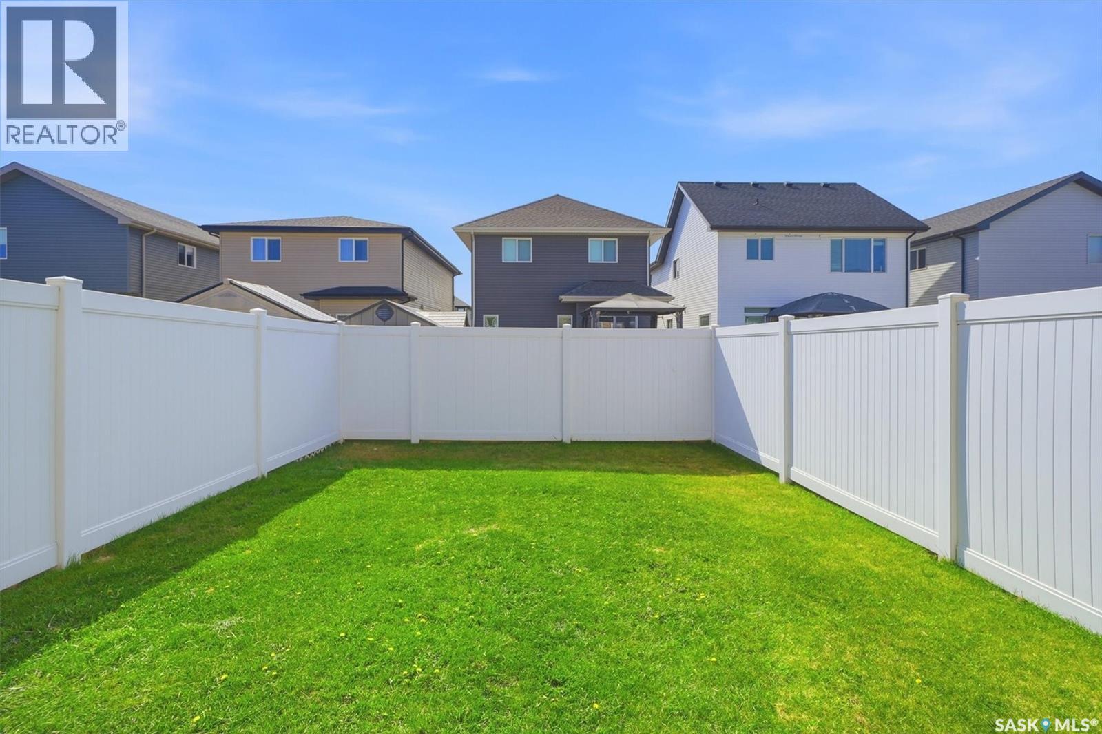 348 Brighton Gate, Saskatoon, Saskatchewan  S7V 0P9 - Photo 37 - SK036386
