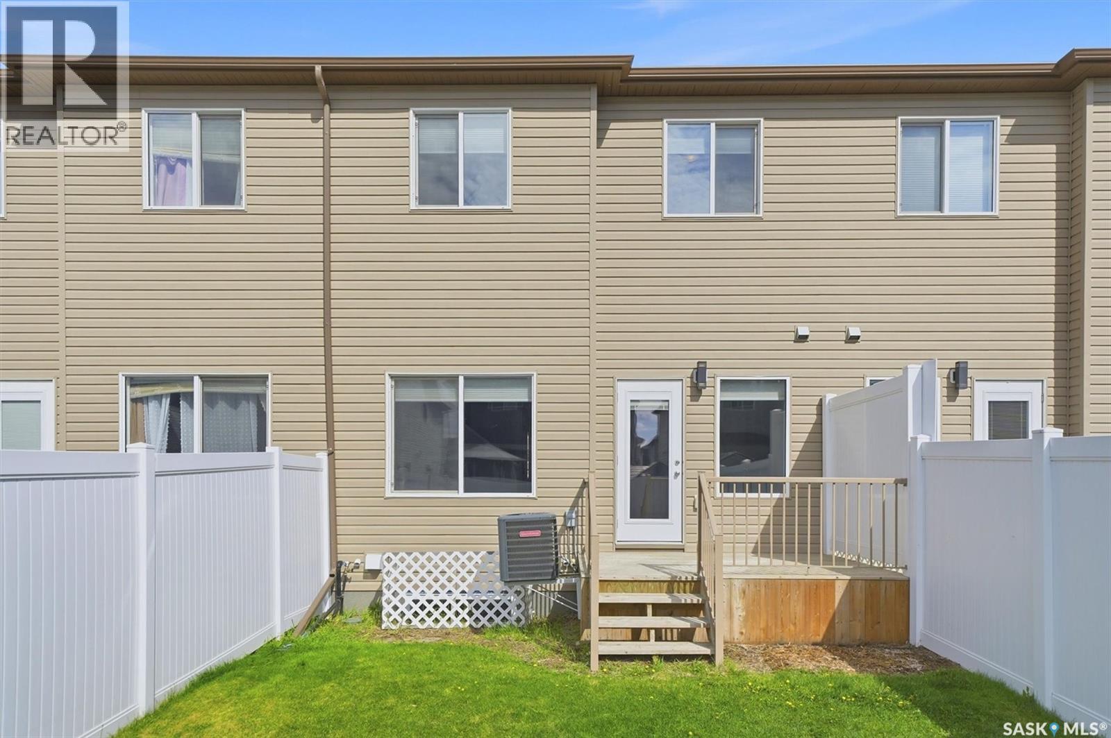 348 Brighton Gate, Saskatoon, Saskatchewan  S7V 0P9 - Photo 38 - SK036386