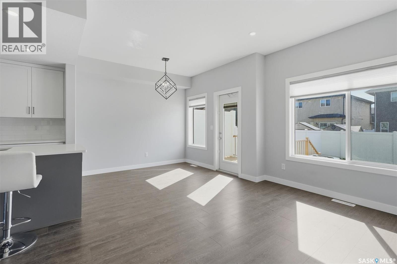348 Brighton Gate, Saskatoon, Saskatchewan  S7V 0P9 - Photo 6 - SK036386