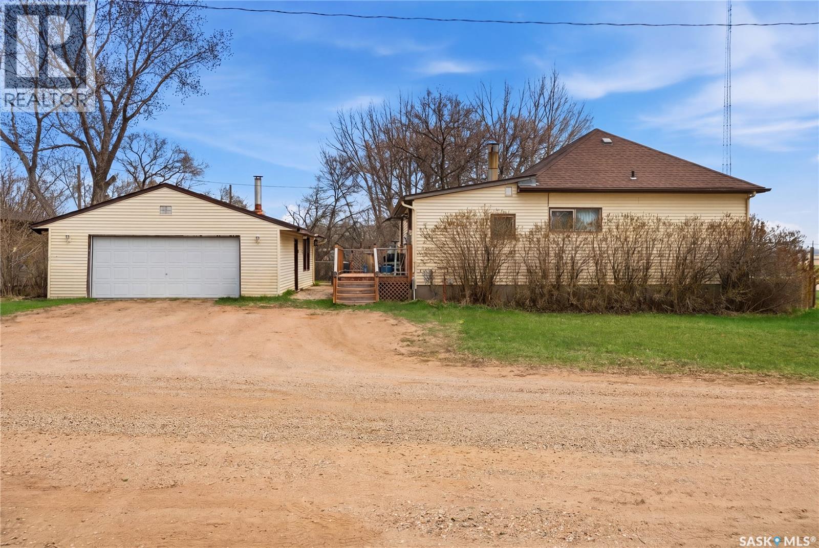 210 Railway Avenue, Mortlach, Saskatchewan  S0H 3E0 - Photo 3 - SK036236