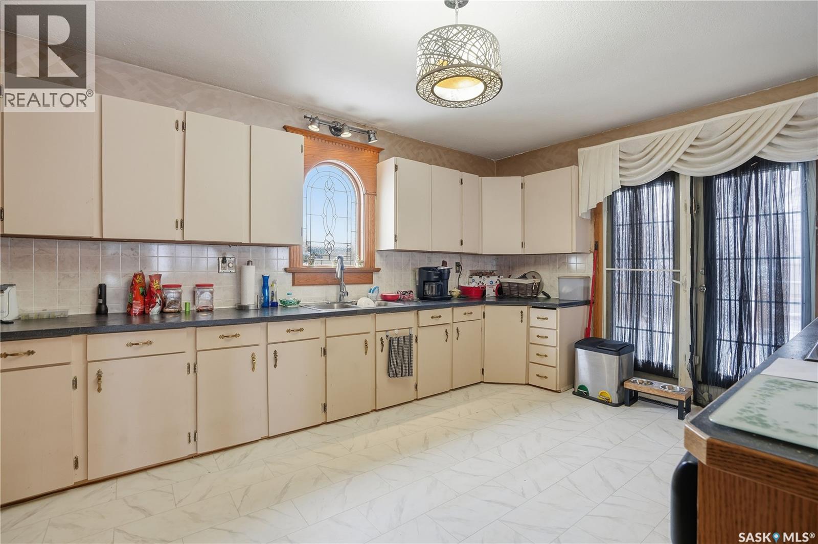 210 Railway Avenue, Mortlach, Saskatchewan  S0H 3E0 - Photo 32 - SK036236