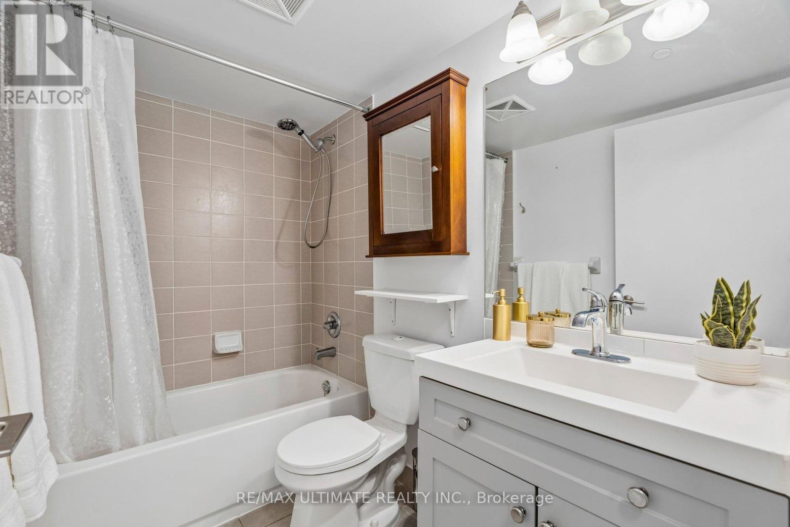 308 - 35 Saranac Boulevard, Toronto, Ontario  M6A 2G4 - Photo 11 - C13148816