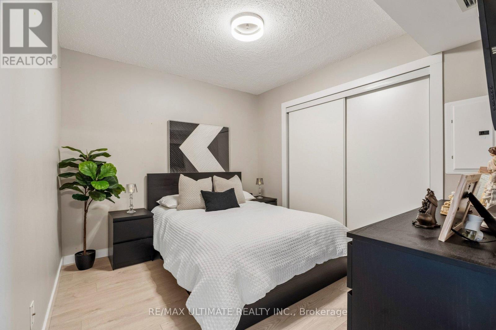 308 - 35 Saranac Boulevard, Toronto, Ontario  M6A 2G4 - Photo 10 - C13148816