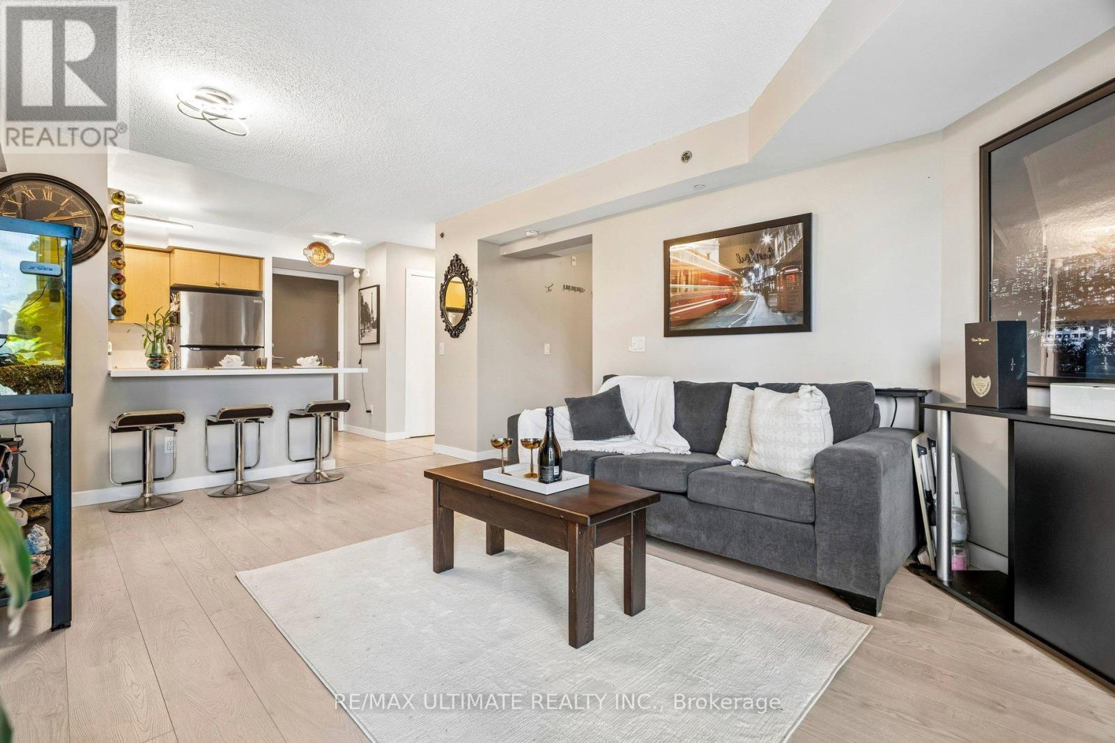 308 - 35 Saranac Boulevard, Toronto, Ontario  M6A 2G4 - Photo 9 - C13148816