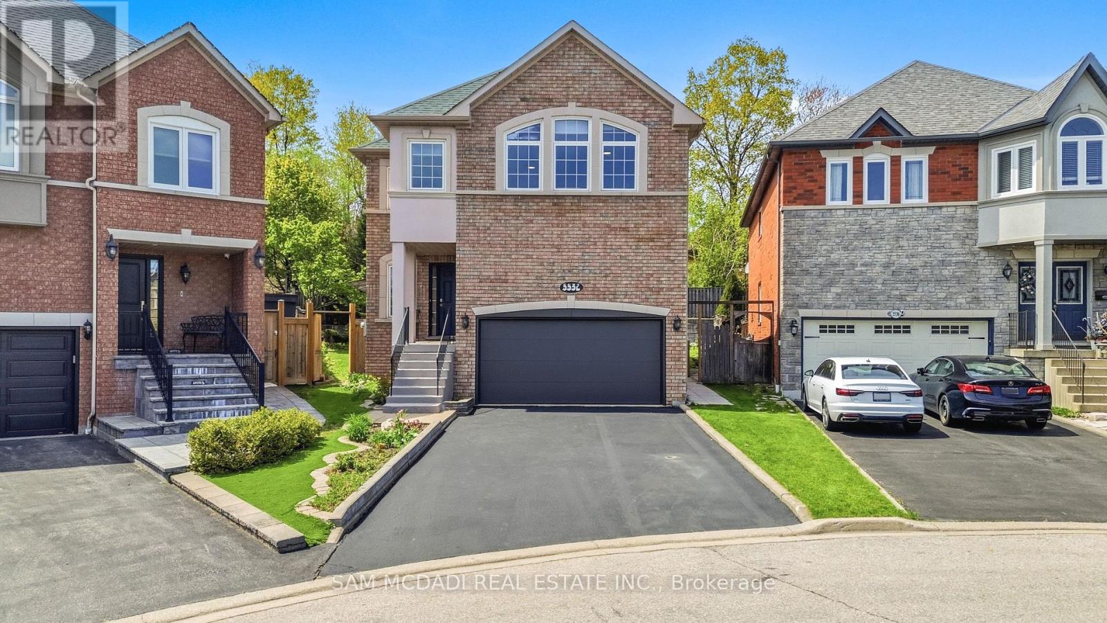 5532 Windy Hill Court, Mississauga, Ontario  L4Z 3W4 - Photo 4 - W13133492