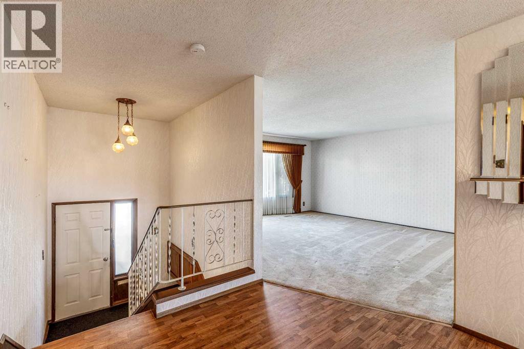 47 Ryerson Road W, Lethbridge, Alberta  T1K 4N7 - Photo 5 - A2310098