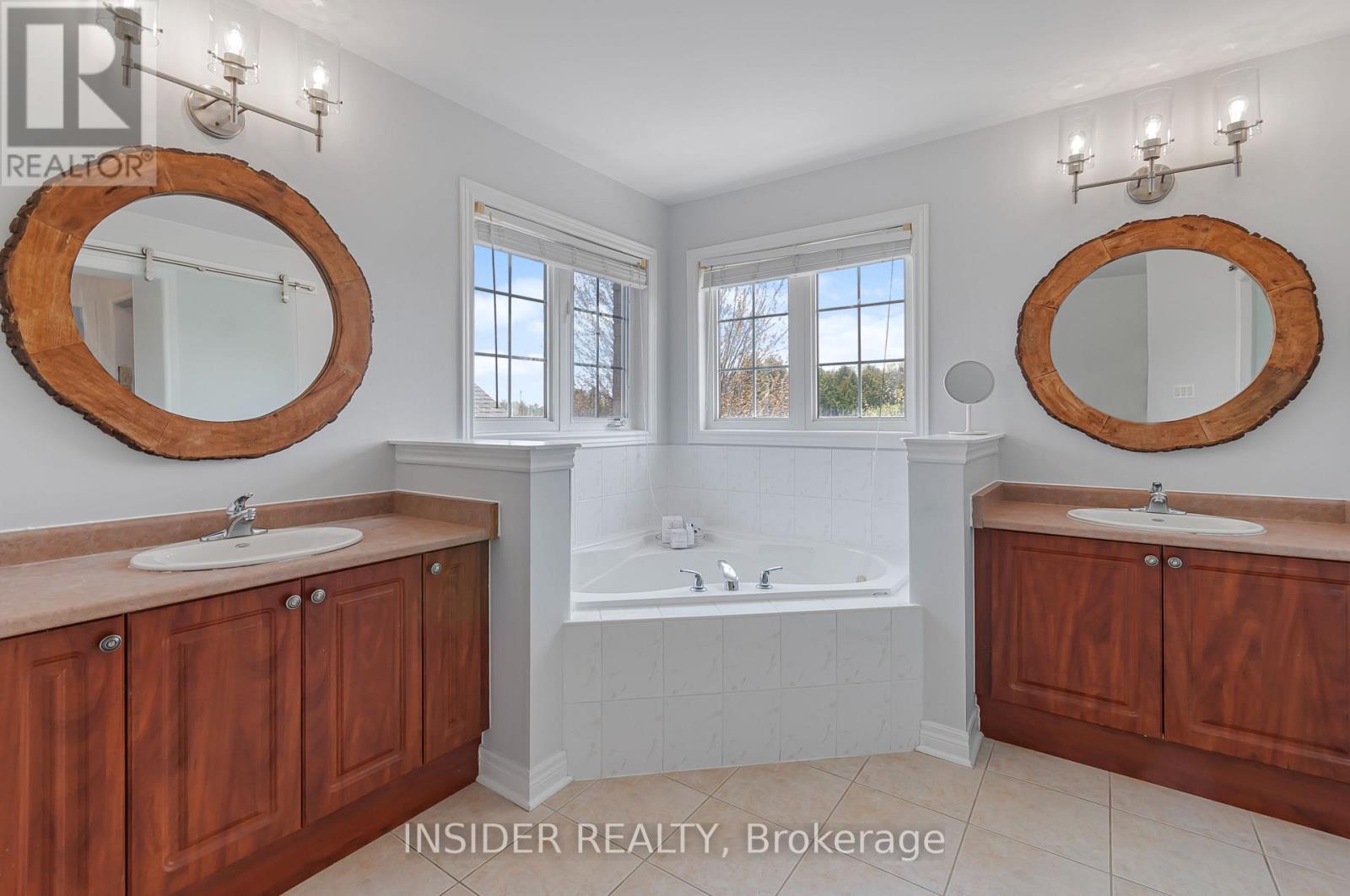130 Roseborough Drive, Scugog, Ontario  L9L 2E3 - Photo 10 - E13148442