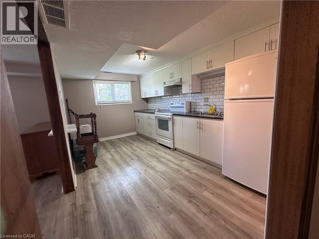 60 Endicott Terrace, Welland, Ontario  L3C 5R8 - Photo 5 - 40830092