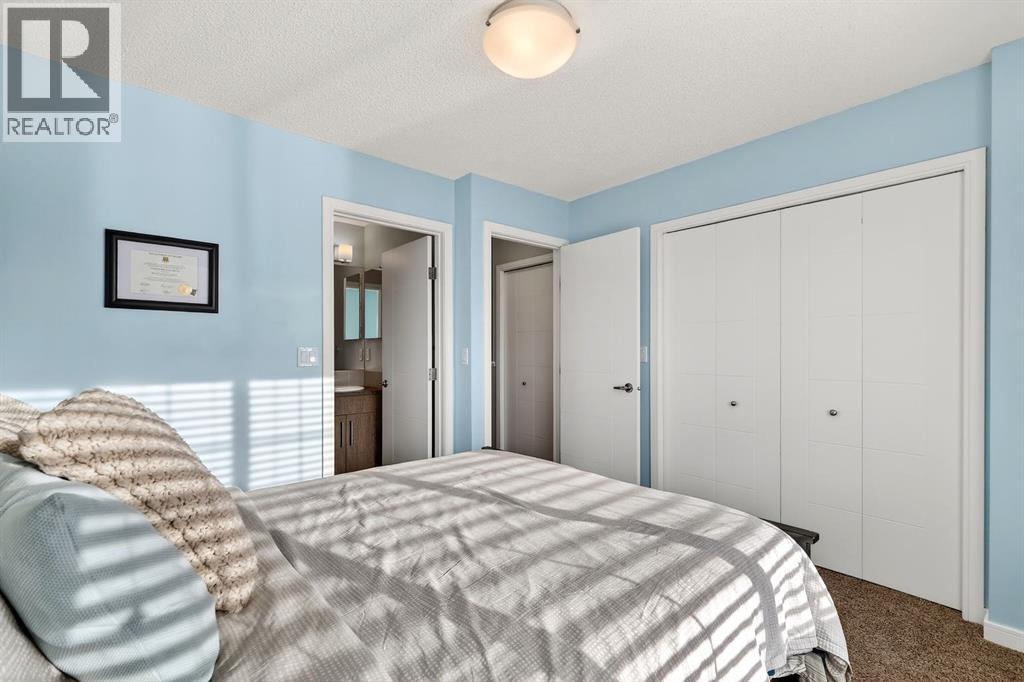 330 Marquis Lane SE, Calgary, Alberta  T3M 2G6 - Photo 24 - A2296669