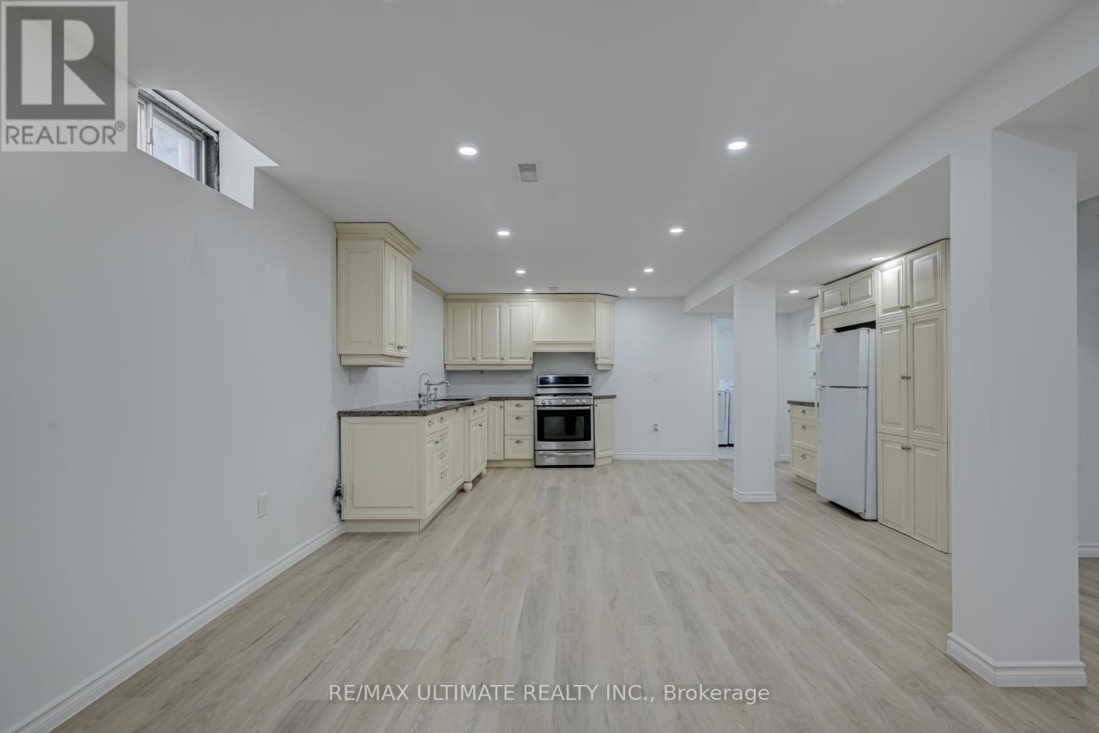 5 Bayswater Avenue, Richmond Hill, Ontario L4E 2L4 - Photo 10 - N12764308