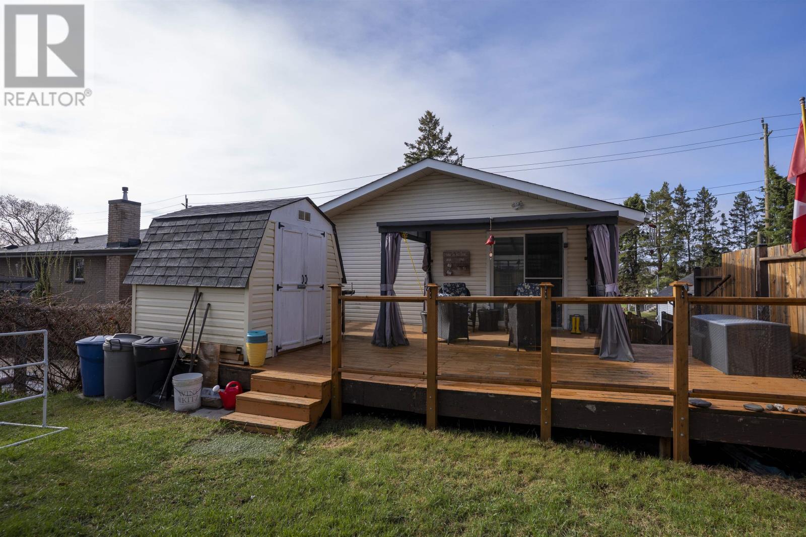 90 Logan Ave, Thunder Bay, Ontario  P7A 6P9 - Photo 38 - TB2601099