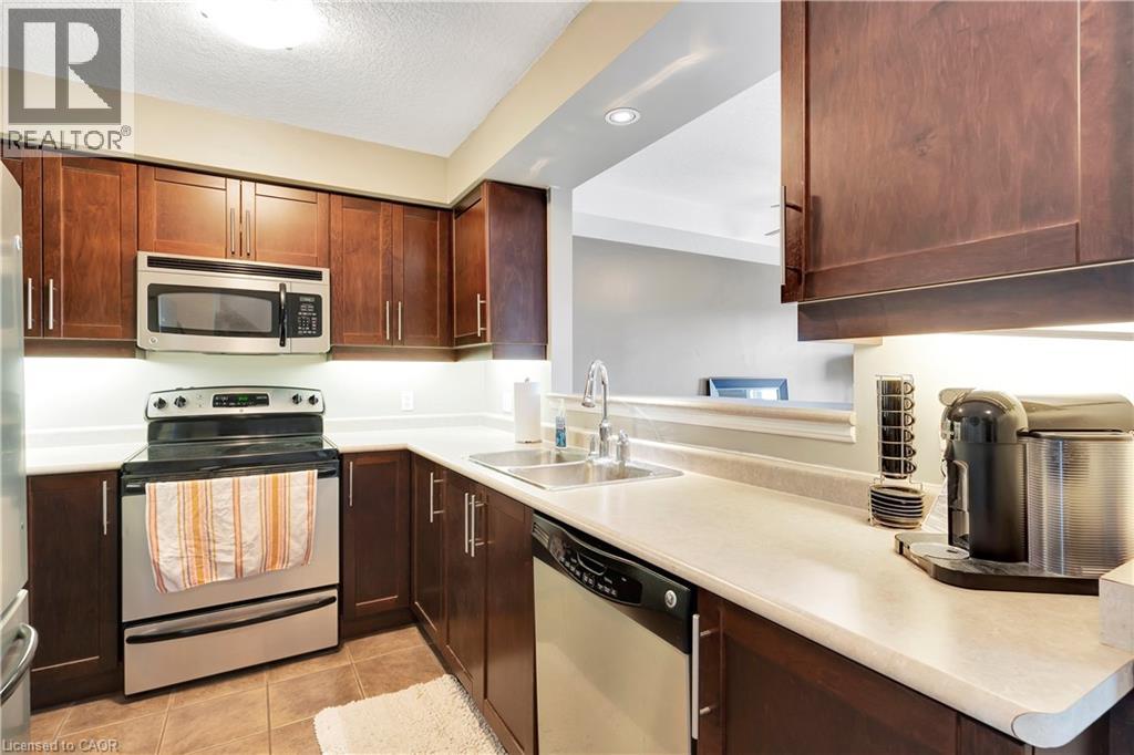 935 Zeller Crescent, Kitchener, Ontario  N2A 0C7 - Photo 10 - 40827754
