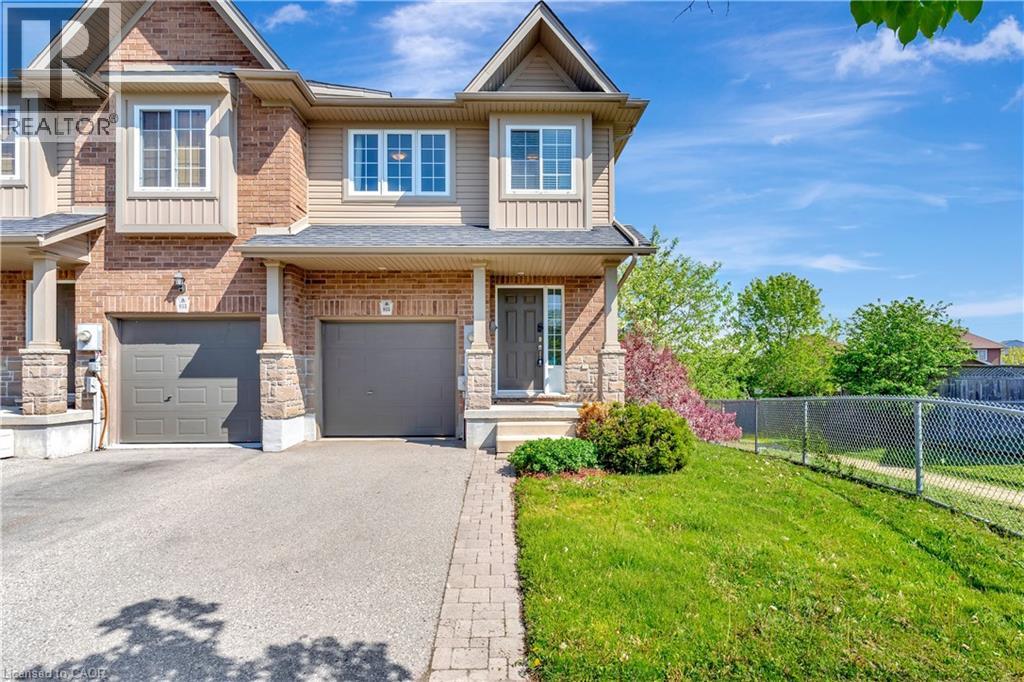 935 Zeller Crescent, Kitchener, Ontario  N2A 0C7 - Photo 2 - 40827754
