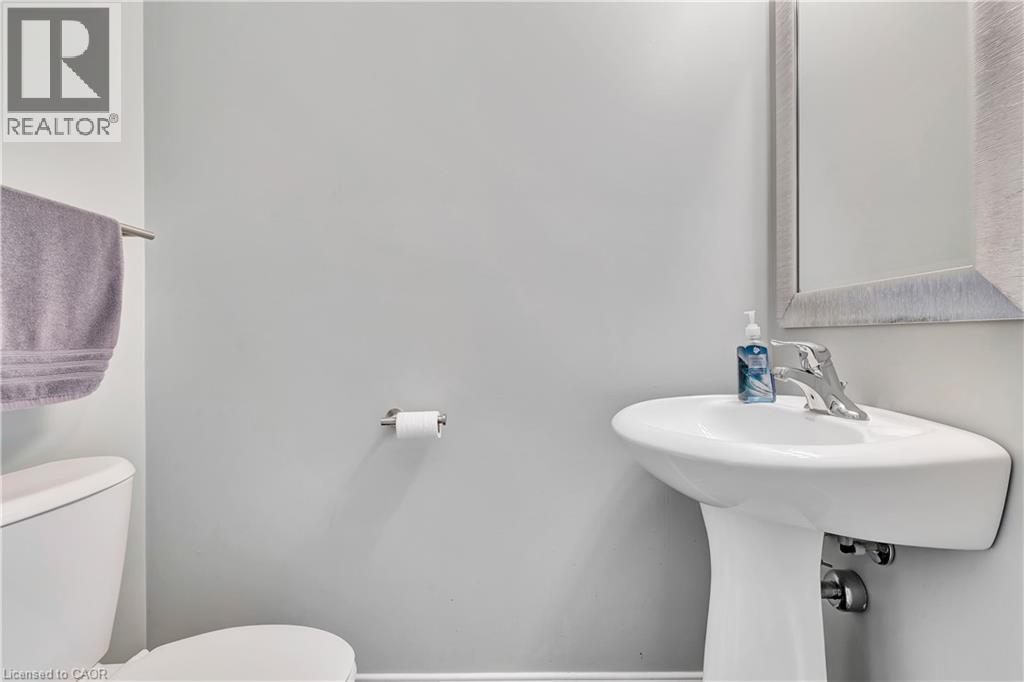 935 Zeller Crescent, Kitchener, Ontario  N2A 0C7 - Photo 8 - 40827754