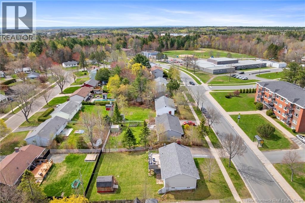 368 Canterbury Drive, Fredericton, New Brunswick  E3B 4L9 - Photo 46 - NB139825