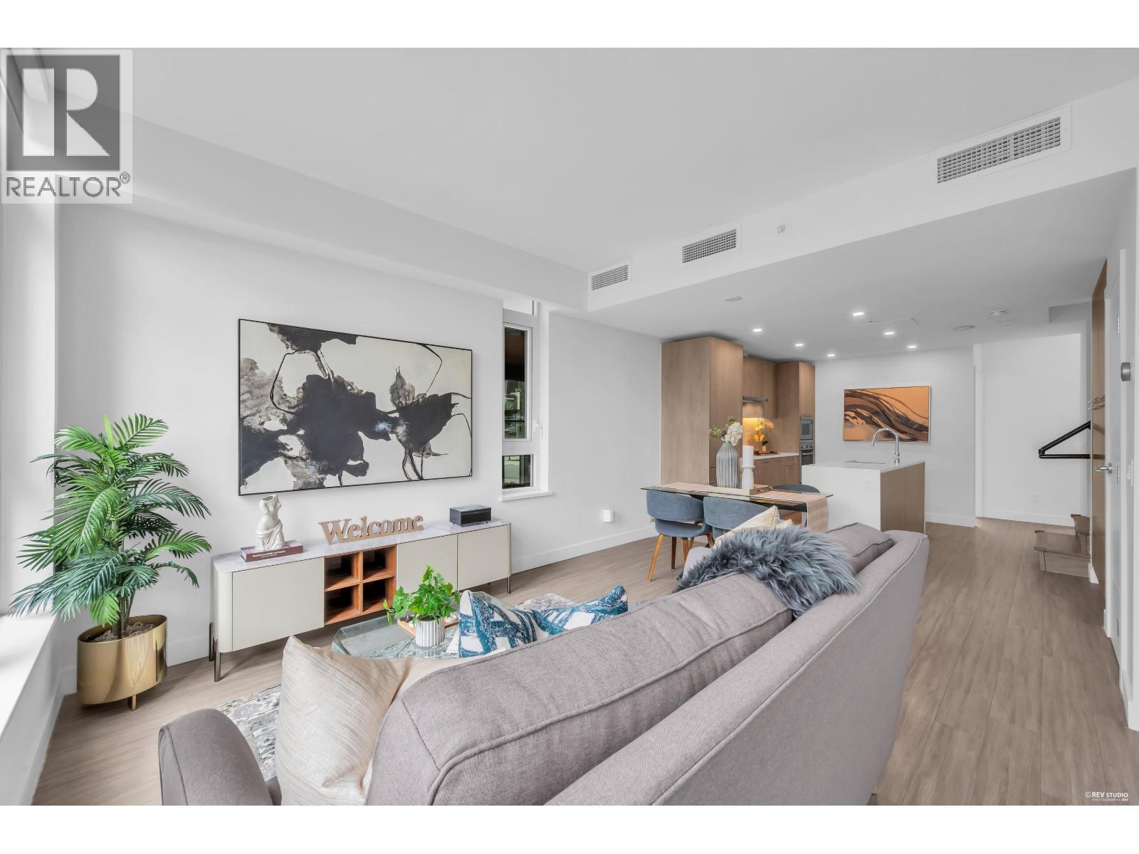 Th1 6398 Silver Avenue, Burnaby, British Columbia  V5H 0K7 - Photo 5 - R3125023