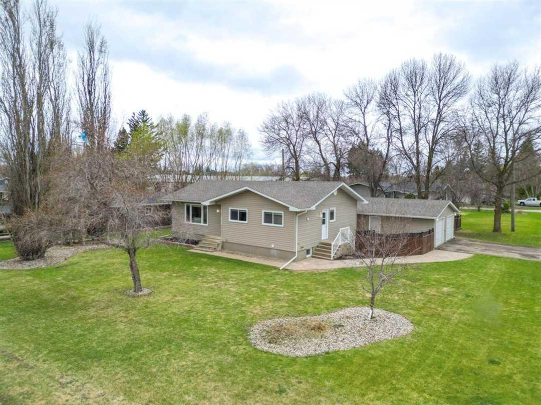 459 Main Street, Carberry, Manitoba