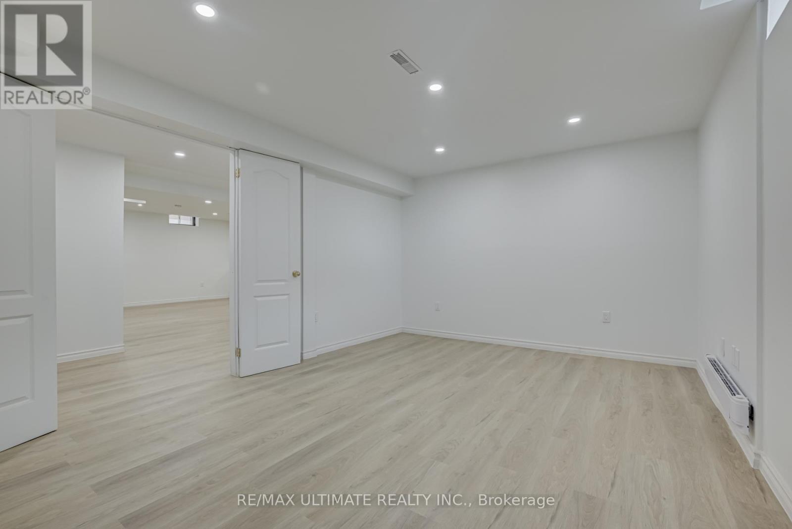 5 Bayswater Avenue, Richmond Hill, Ontario L4E 2L4 - Photo 24 - N12764308