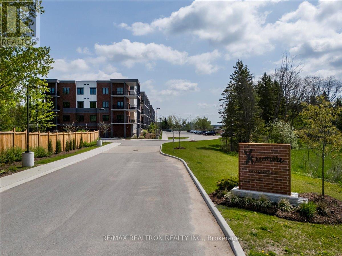 309 - 121 Mary Street, Clearview, Ontario  L0M 1G0 - Photo 1 - S13133198