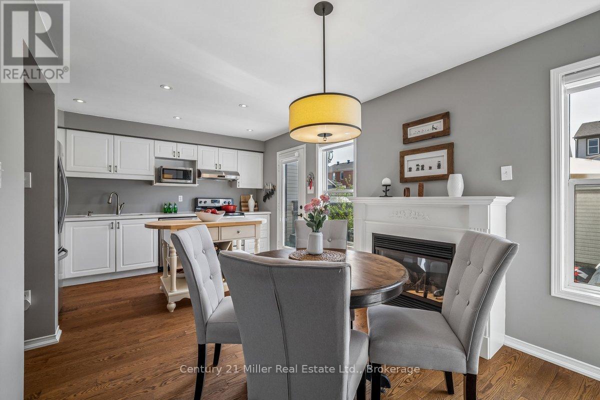 210 Littlewood Drive, Oakville, Ontario  L6H 6T6 - Photo 14 - W13149632