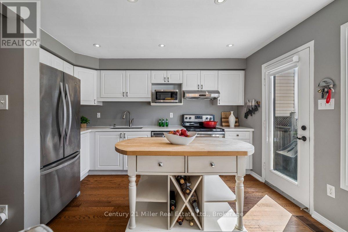 210 Littlewood Drive, Oakville, Ontario  L6H 6T6 - Photo 15 - W13149632