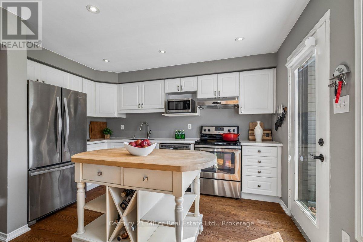 210 Littlewood Drive, Oakville, Ontario  L6H 6T6 - Photo 16 - W13149632