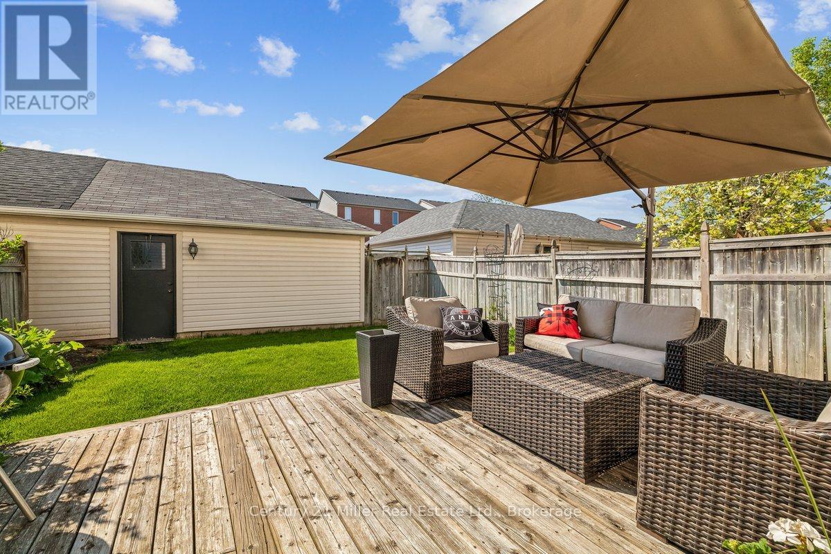 210 Littlewood Drive, Oakville, Ontario  L6H 6T6 - Photo 30 - W13149632
