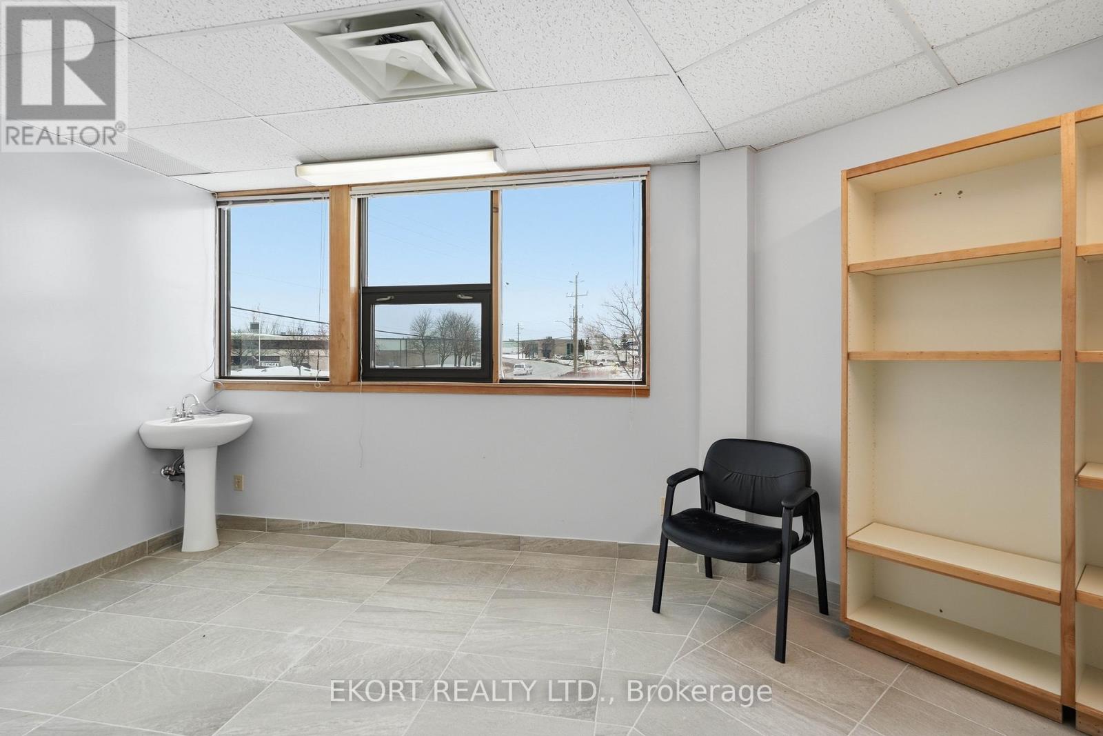 149 North Murray Street, Quinte West, Ontario  K8V 6R6 - Photo 5 - X12783880