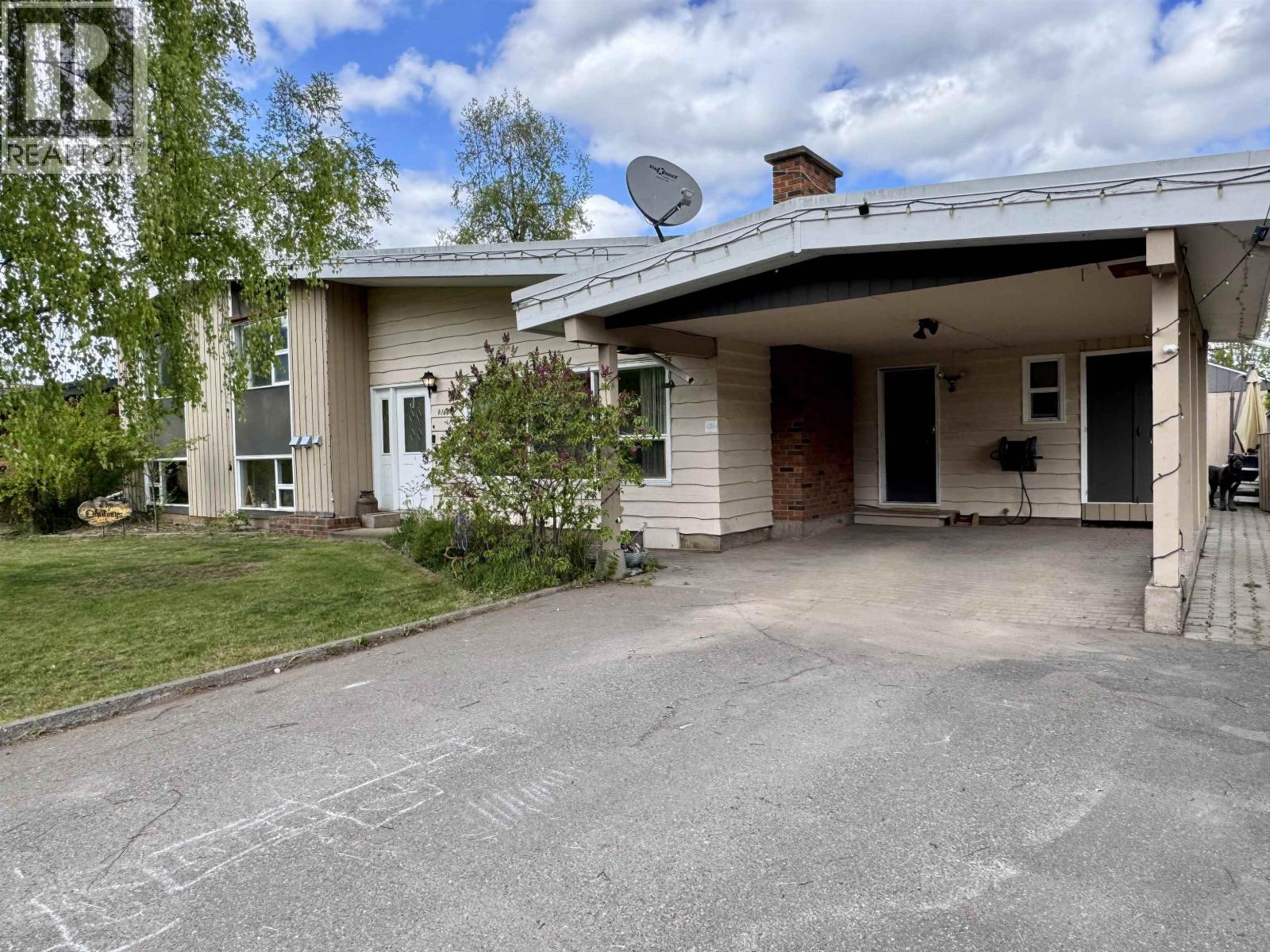 4168 Broadway Avenue, Smithers, British Columbia  V0J 2N0 - Photo 2 - R3125536