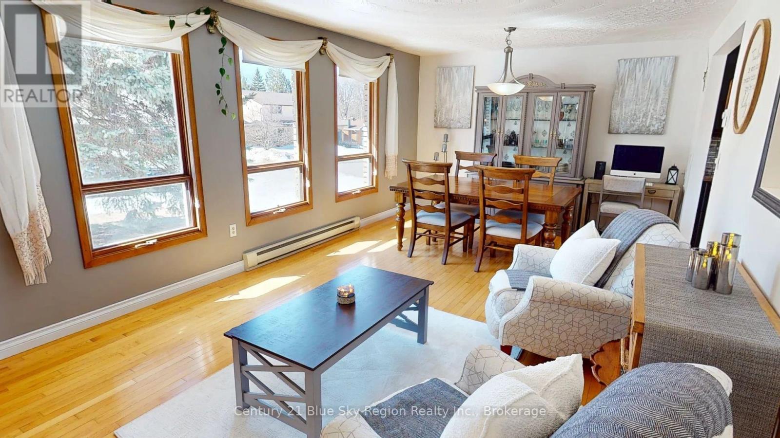 25 Carriage Crescent, North Bay, Ontario  P1C 1G5 - Photo 3 - X13149776