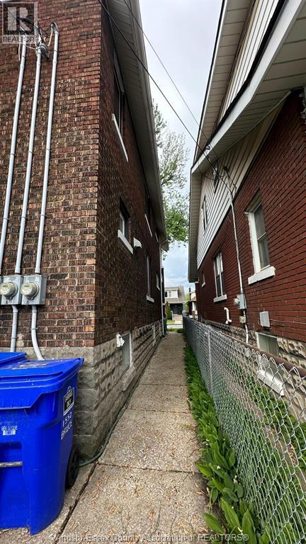 1550 Bruce Avenue, Windsor, Ontario  N9X 1X9 - Photo 4 - 26011611