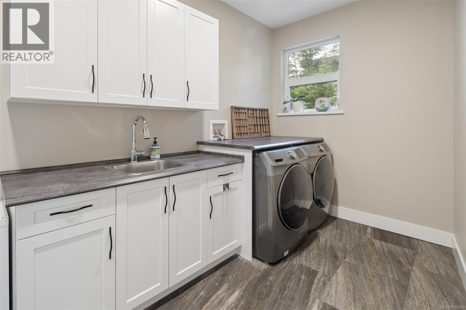2480 Lighthouse Point Rd, Sooke, British Columbia  V9Z 1G7 - Photo 62 - 1037454