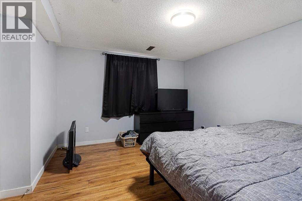 12 Edgedale Way NW, Calgary, Alberta  T3A 2P8 - Photo 18 - A2304934