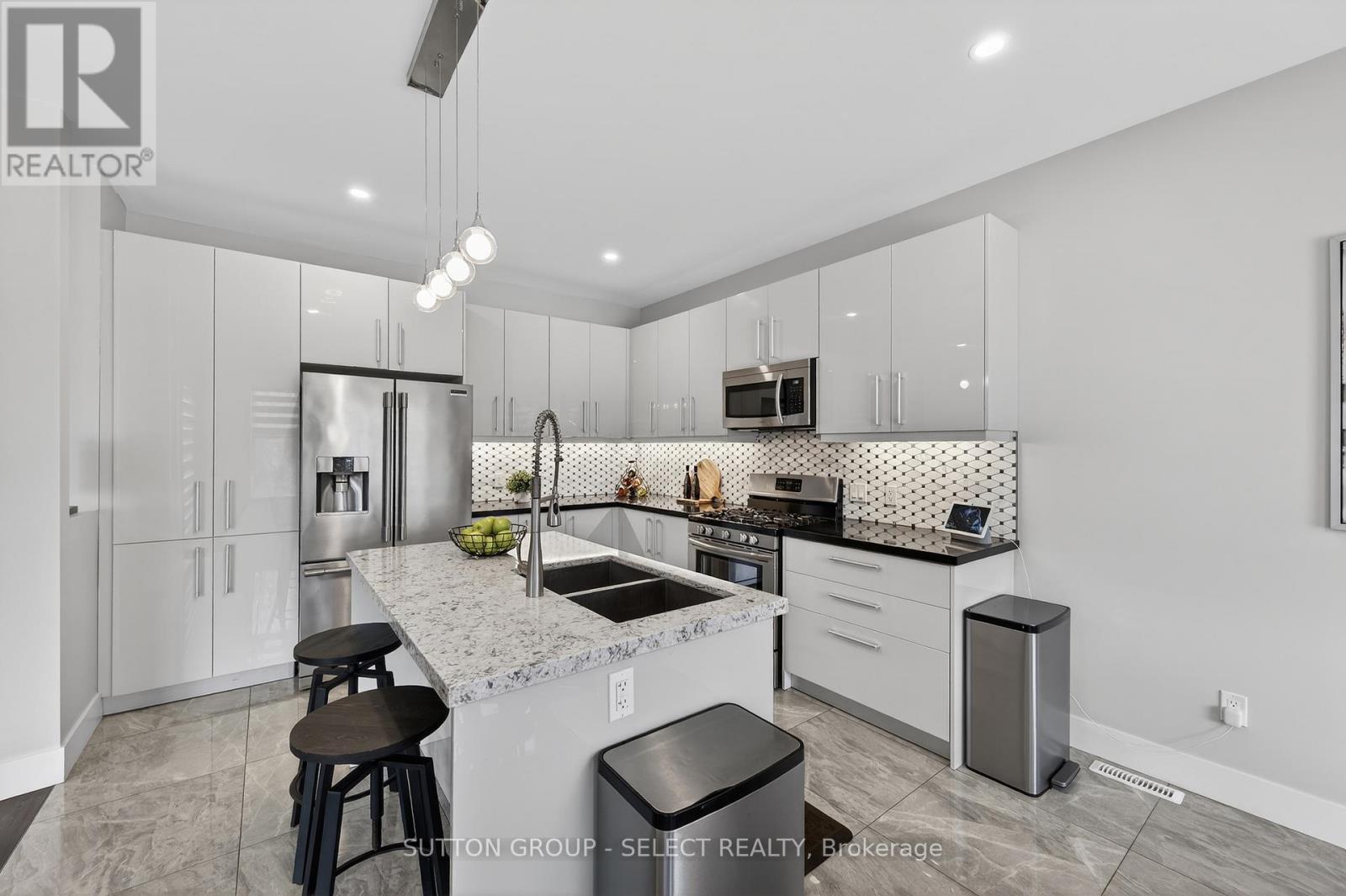211 Union Avenue, Middlesex Centre, Ontario  N0L 1R0 - Photo 10 - X13149538