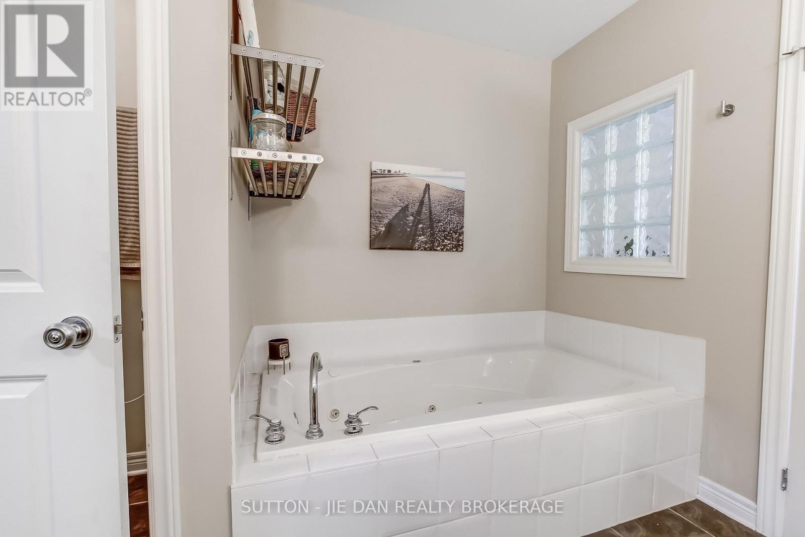 369 Kingbird Court, London North, Ontario  N5X 4H6 - Photo 23 - X13149602