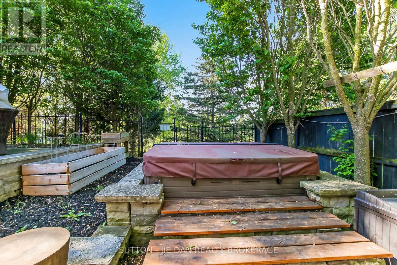 369 Kingbird Court, London North, Ontario  N5X 4H6 - Photo 32 - X13149602