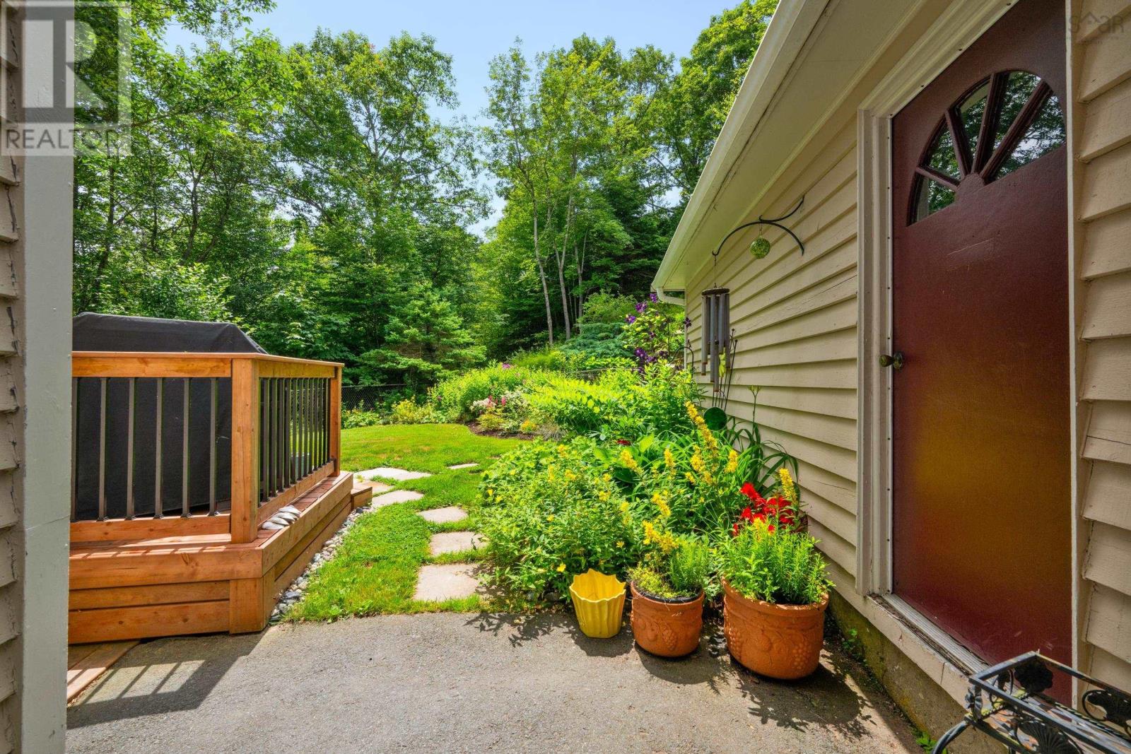 10 Mount Royal Court, Dartmouth, Nova Scotia  B3A 4R5 - Photo 47 - 202611490