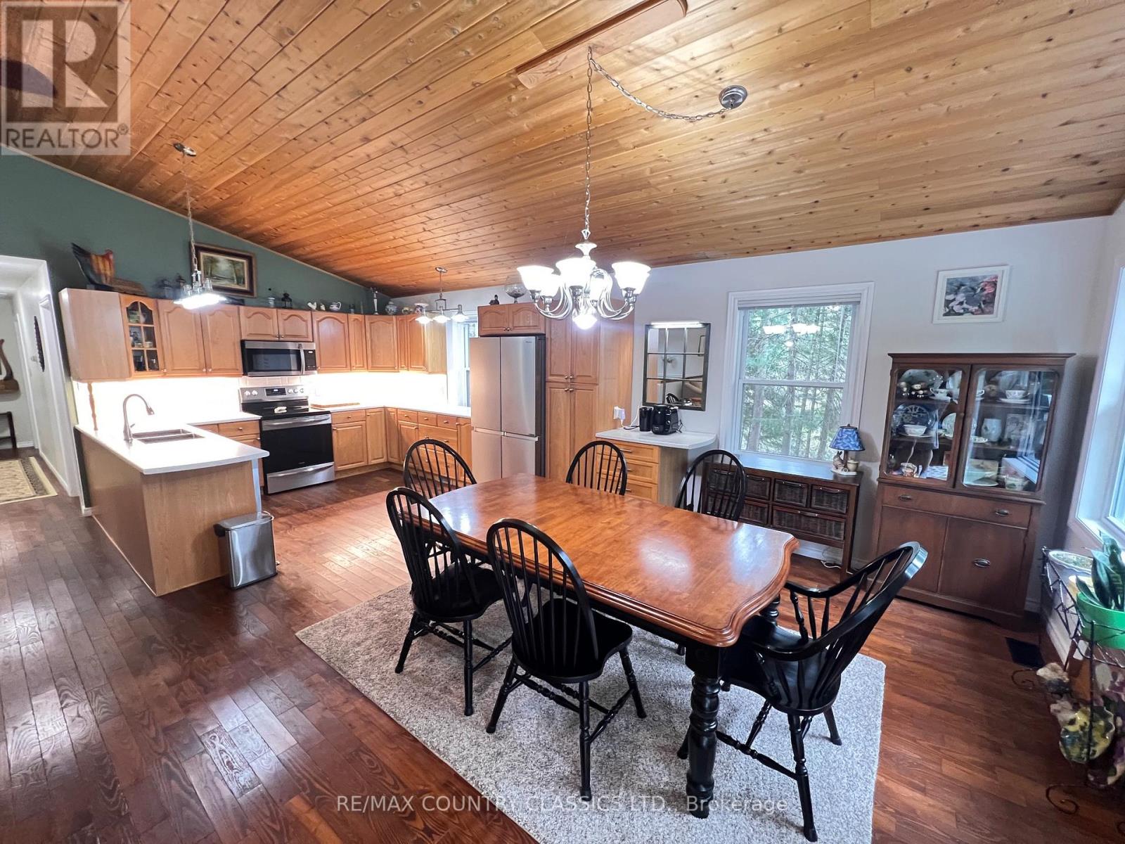 4501 Elephant Lake Road, Dysart Et Al, Ontario  K0L 2A0 - Photo 18 - X13149536