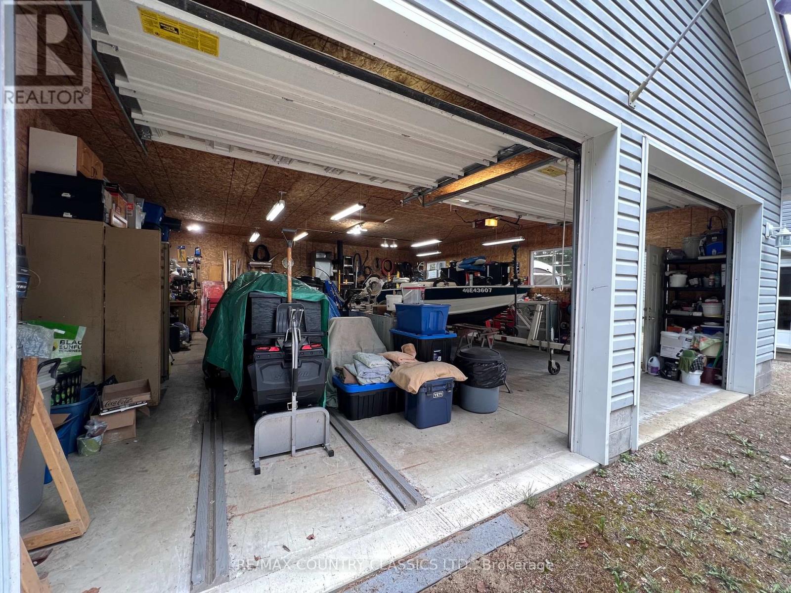 4501 Elephant Lake Road, Dysart Et Al, Ontario  K0L 2A0 - Photo 44 - X13149536