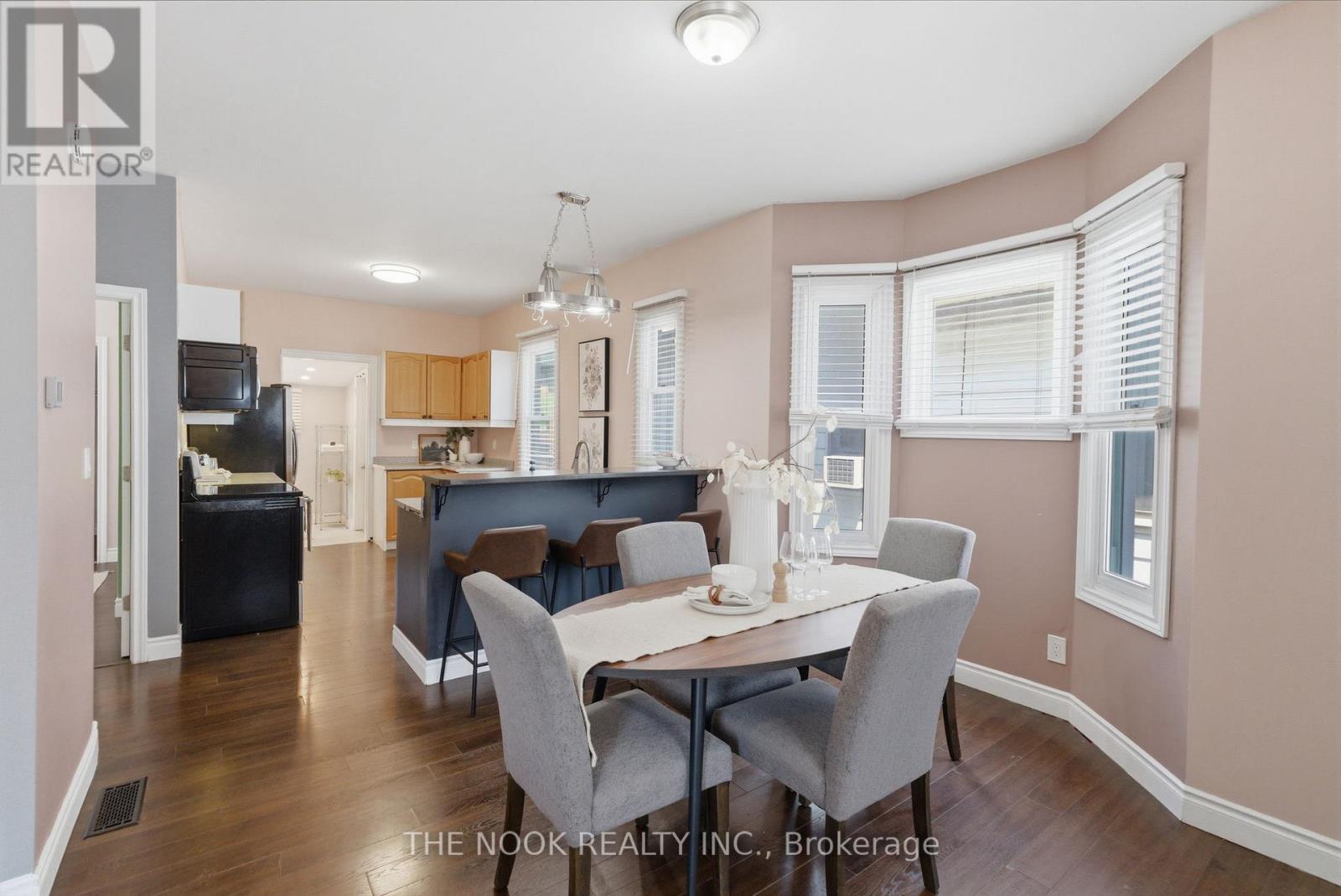 576 Wolfe Street, Peterborough, Ontario  K9J 2L8 - Photo 3 - X13149800