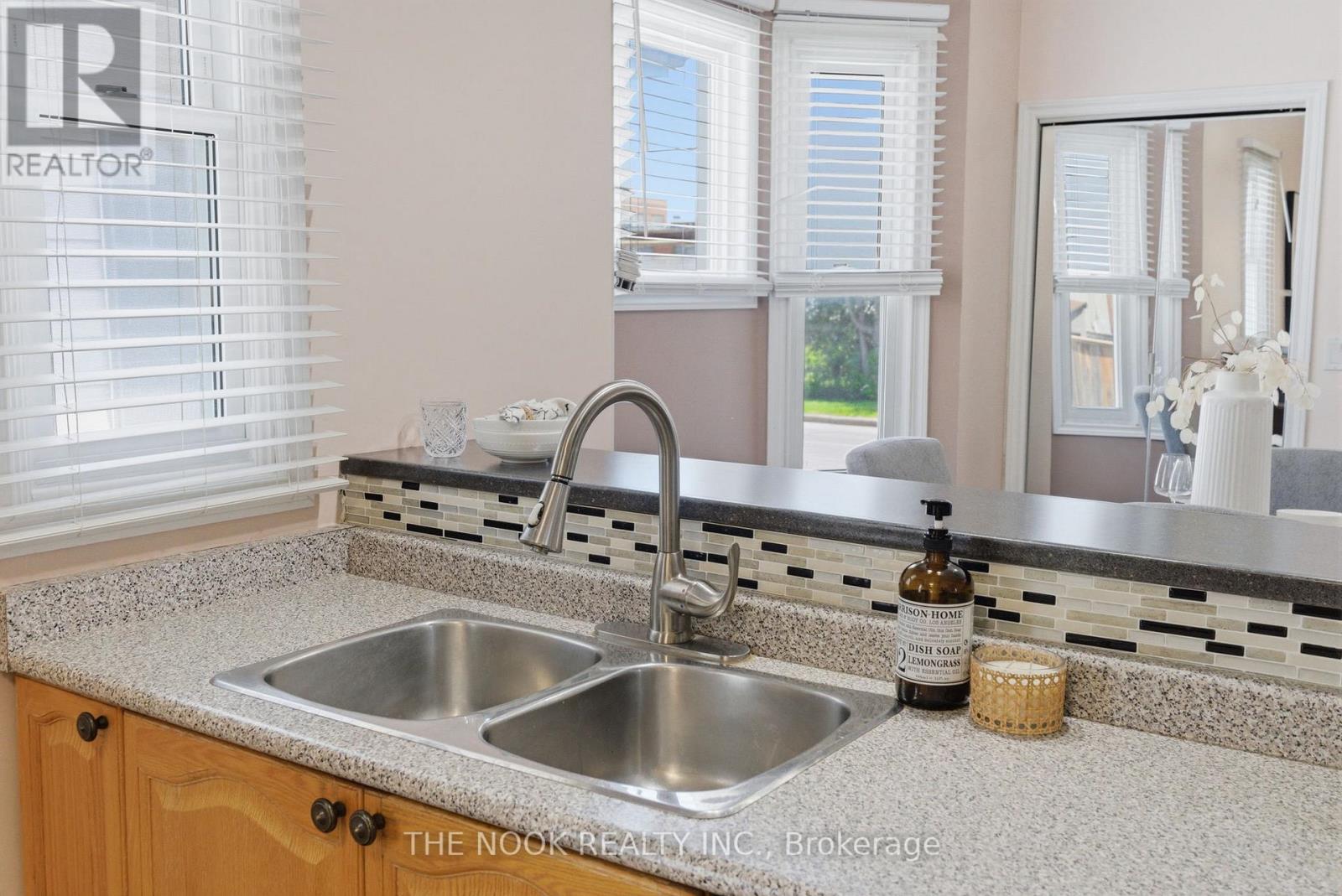 576 Wolfe Street, Peterborough, Ontario  K9J 2L8 - Photo 8 - X13149800