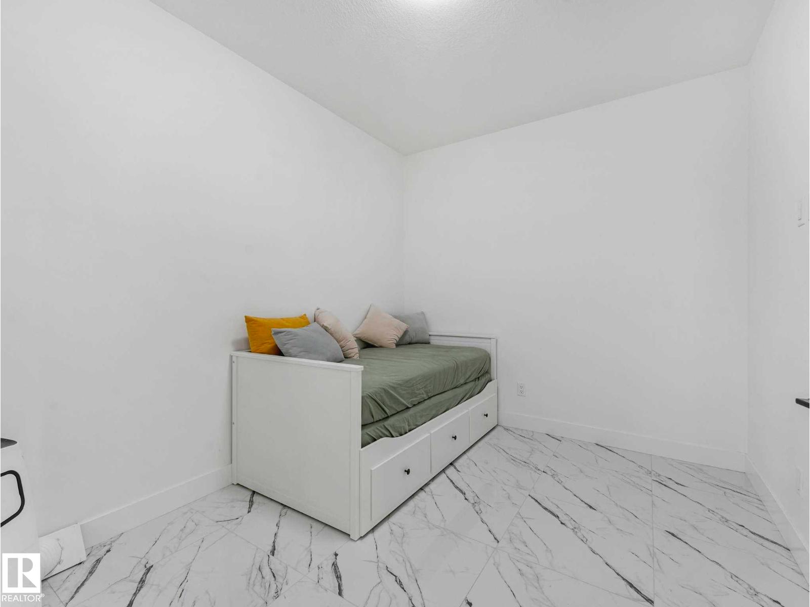 16307 19 Av Sw, Edmonton, Alberta  T6W 5J8 - Photo 21 - E4488757