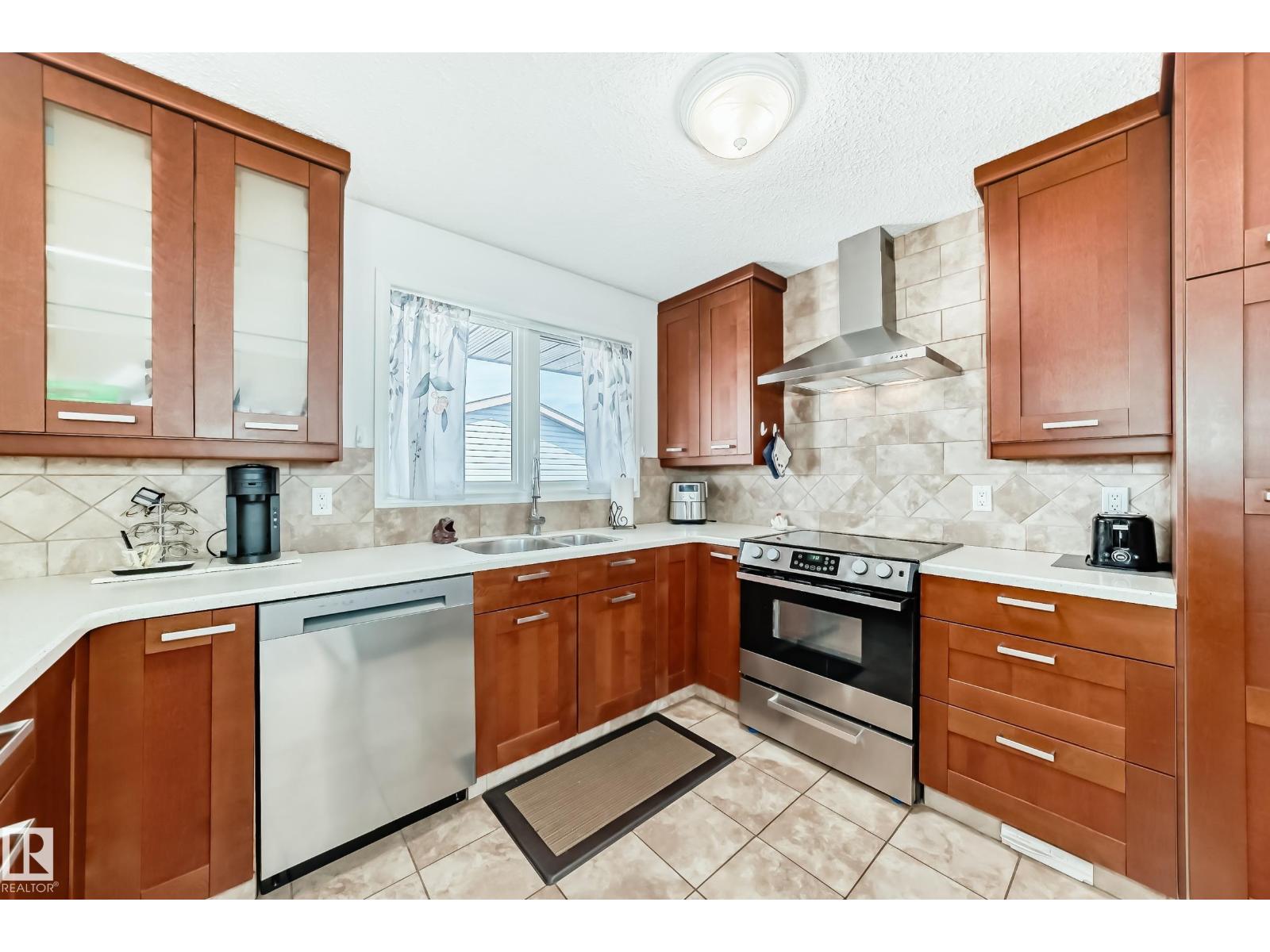 11812 139 Av Nw, Edmonton, Alberta  T5X 4J5 - Photo 10 - E4488761