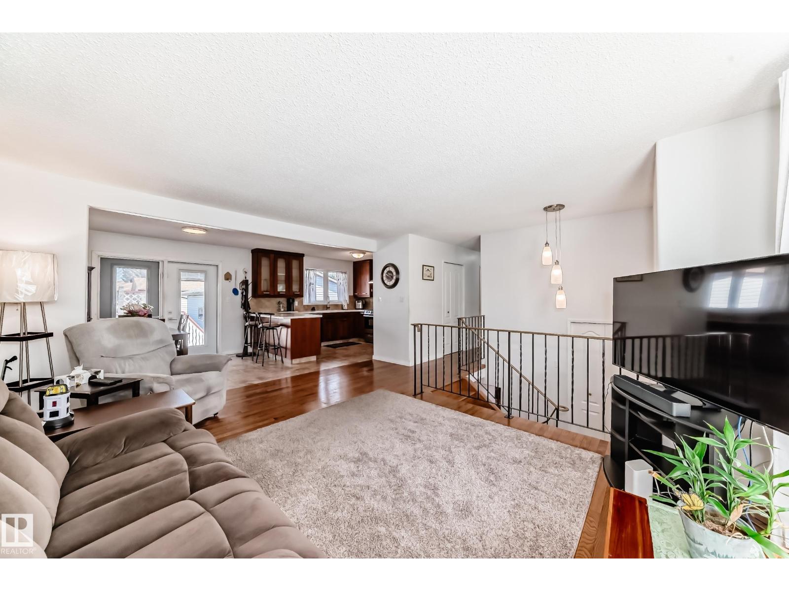 11812 139 Av Nw, Edmonton, Alberta  T5X 4J5 - Photo 5 - E4488761