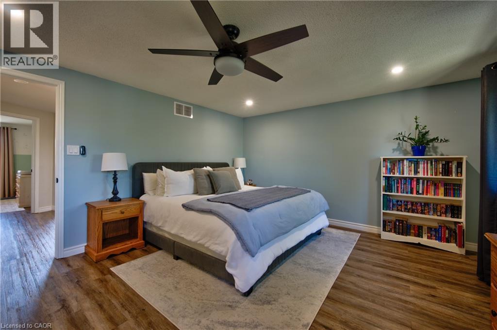 6 Marcon Court, Kitchener, Ontario N2E 3G3 - Photo 24 - 40831578
