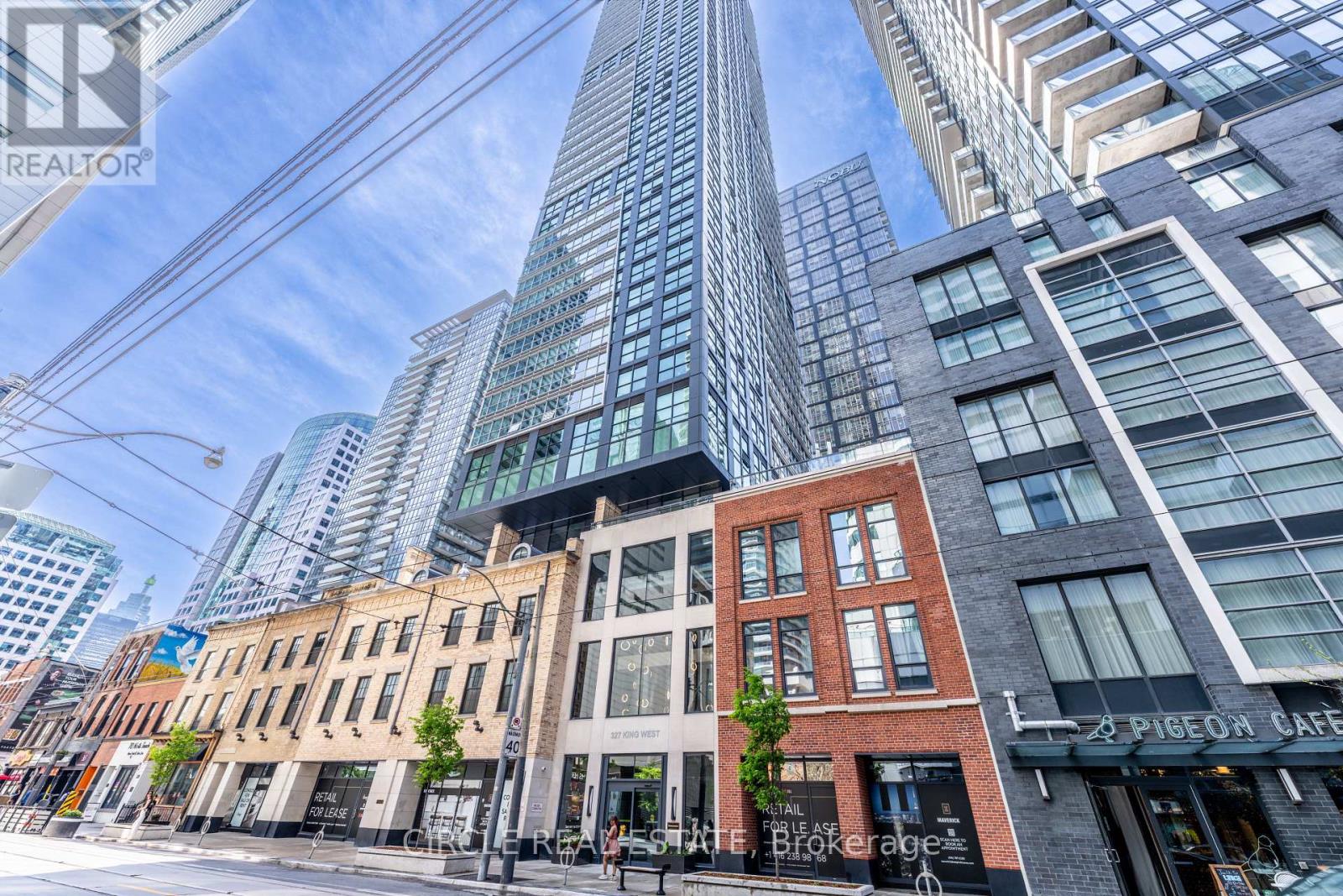 2705 - 327 King Street W, Toronto, Ontario  M5V 0W7 - Photo 2 - C13149324