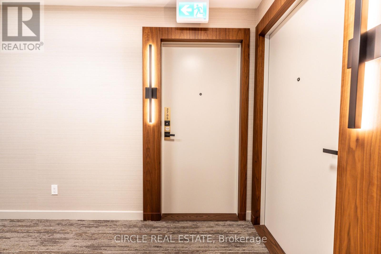 2705 - 327 King Street W, Toronto, Ontario  M5V 0W7 - Photo 5 - C13149324