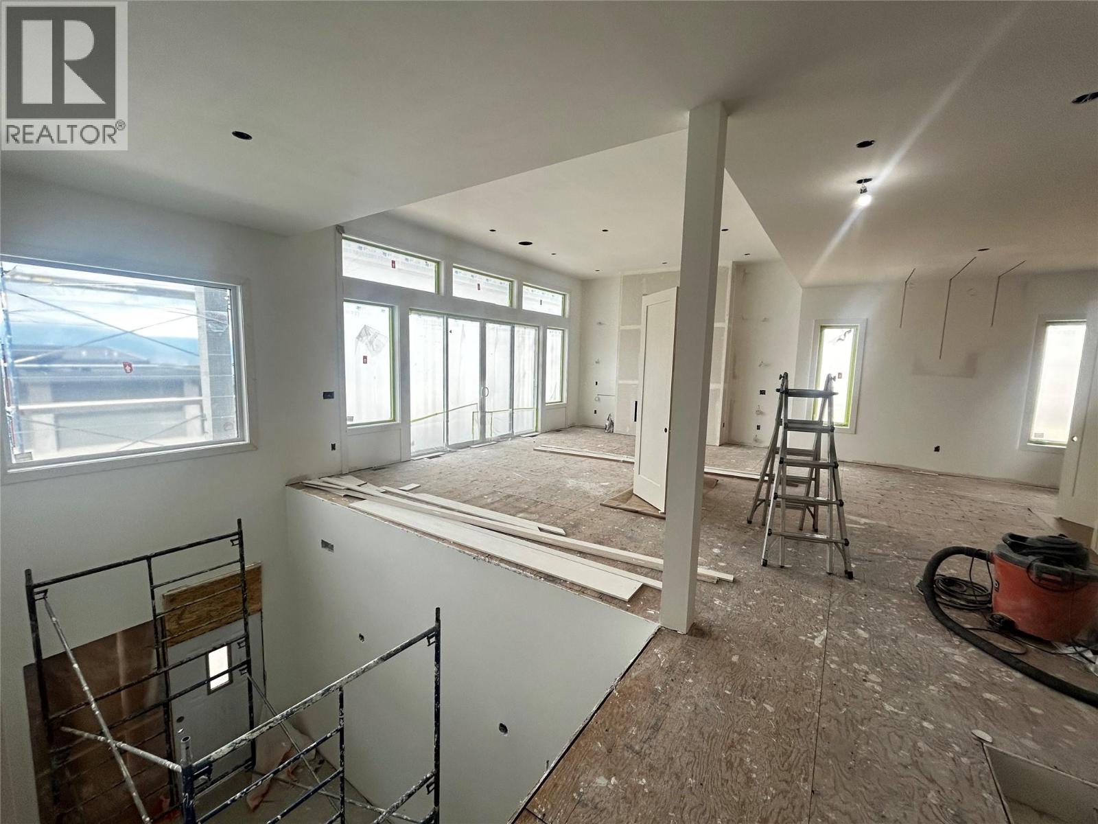 237 Turnberry Street, Kelowna, British Columbia  V1P 0B1 - Photo 10 - 10387845